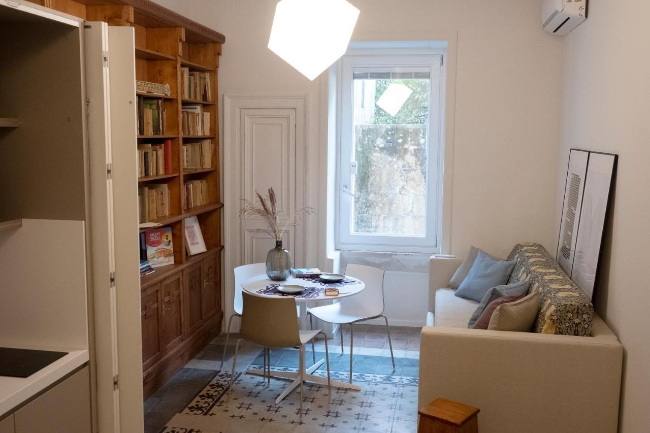 Sognalibro Bed&Books Bed and Breakfast Ragusa Eksteriør billede